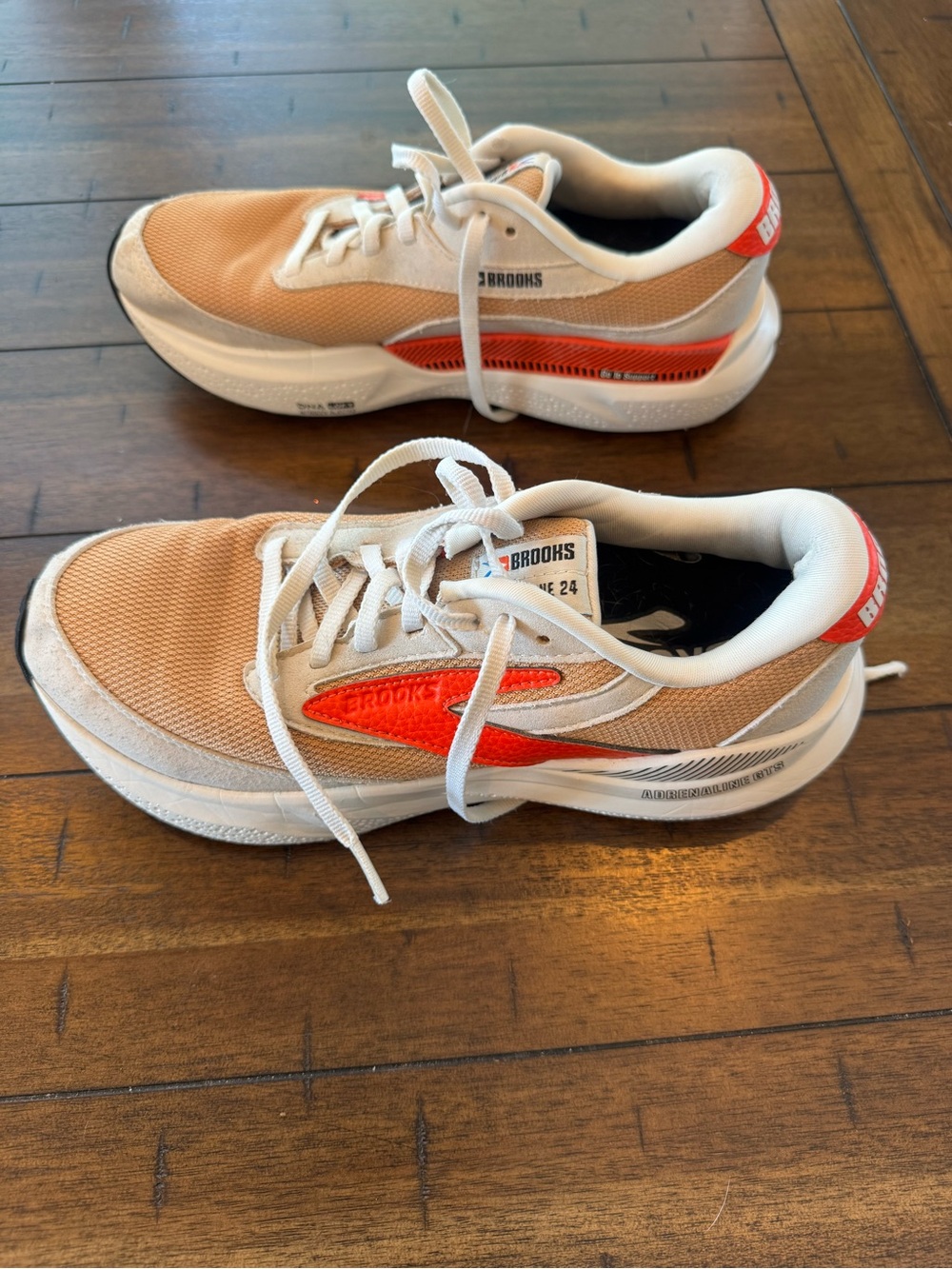 Brooks Adrenaline GTS Women’s Running Shoes Size 8.5 Athletic Sneakers